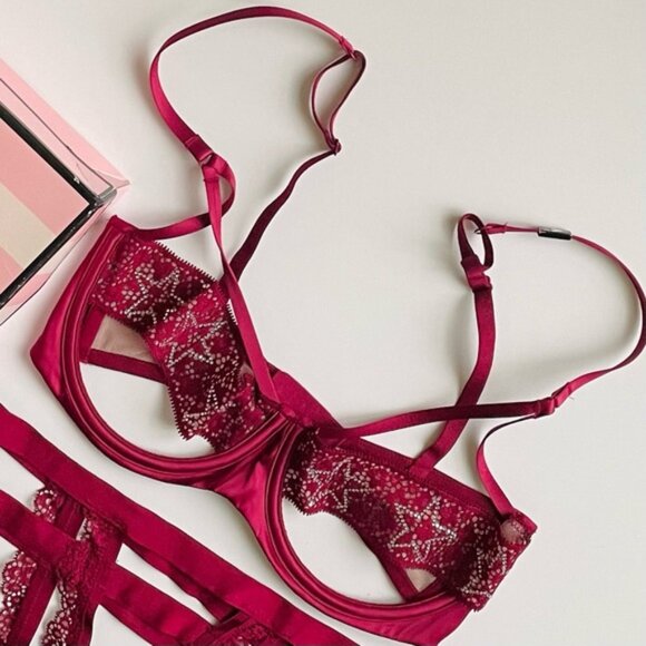 32D MEDIUM Victoria’s Secret red bra set - Picture 4 of 7